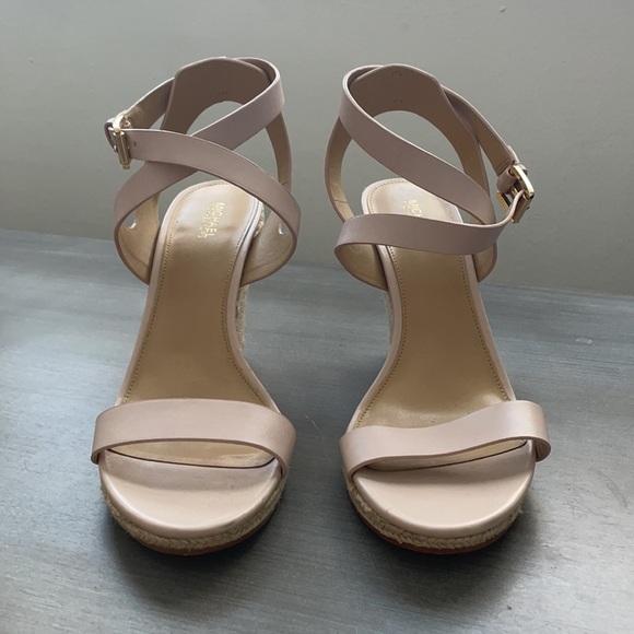 Blush/ Nude Michael Kors Wedges - size 9 1/2 - Picture 6 of 7